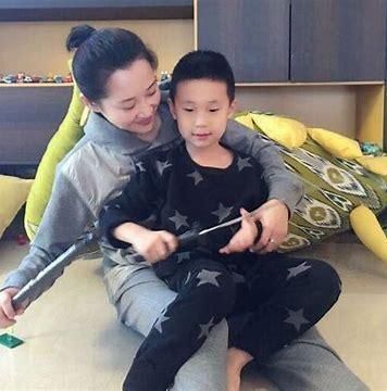 父母|暑假十个孩子九个懒！聪明的家长会带孩子做好5件事，下学期受益