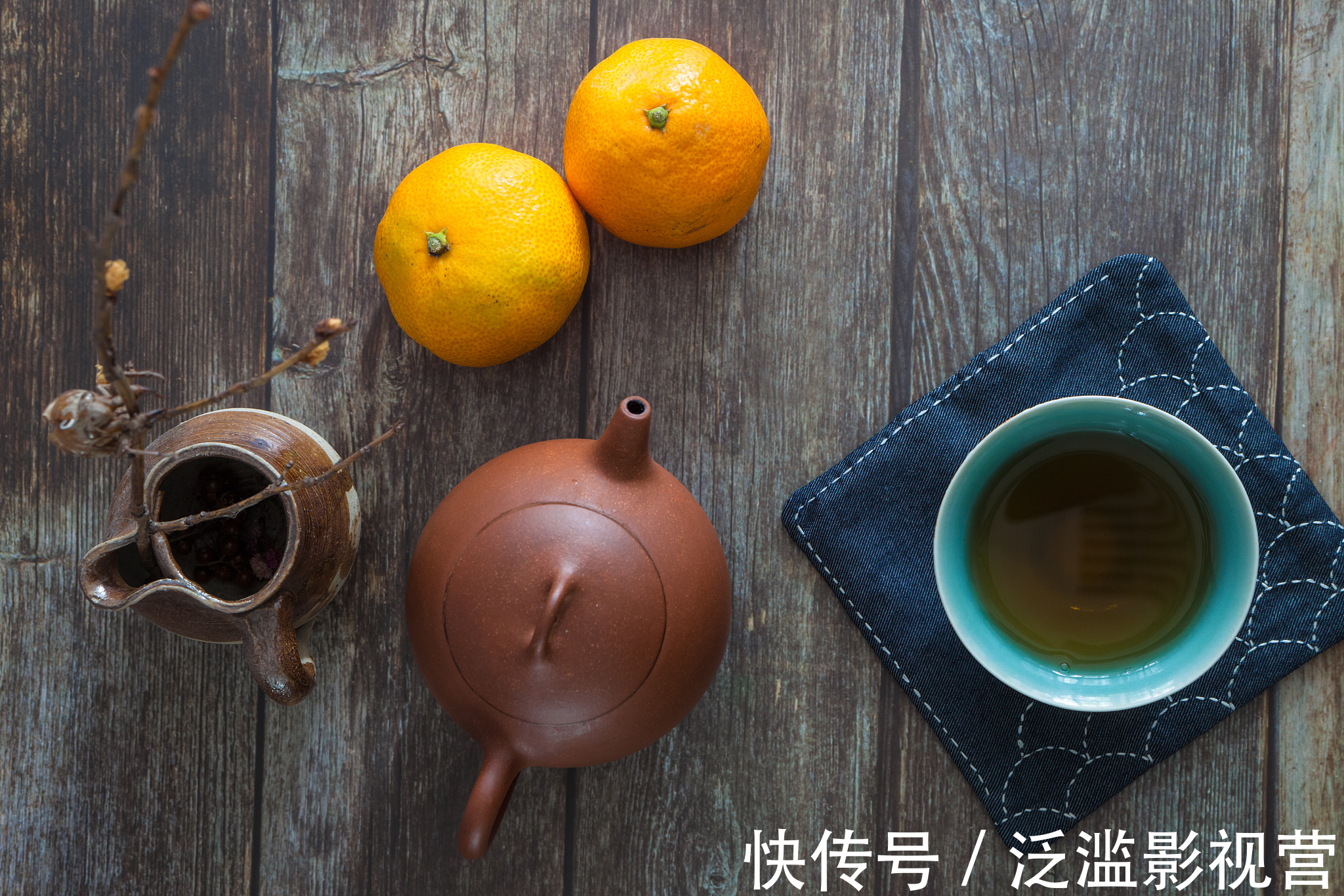 我们需要大力推送原创类节目，不断融合民族色彩和地方色彩