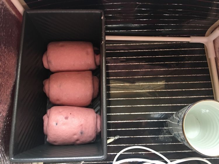 新手容易上手的紫薯蓝莓吐司，1次发酵简单又省事，美味又松软