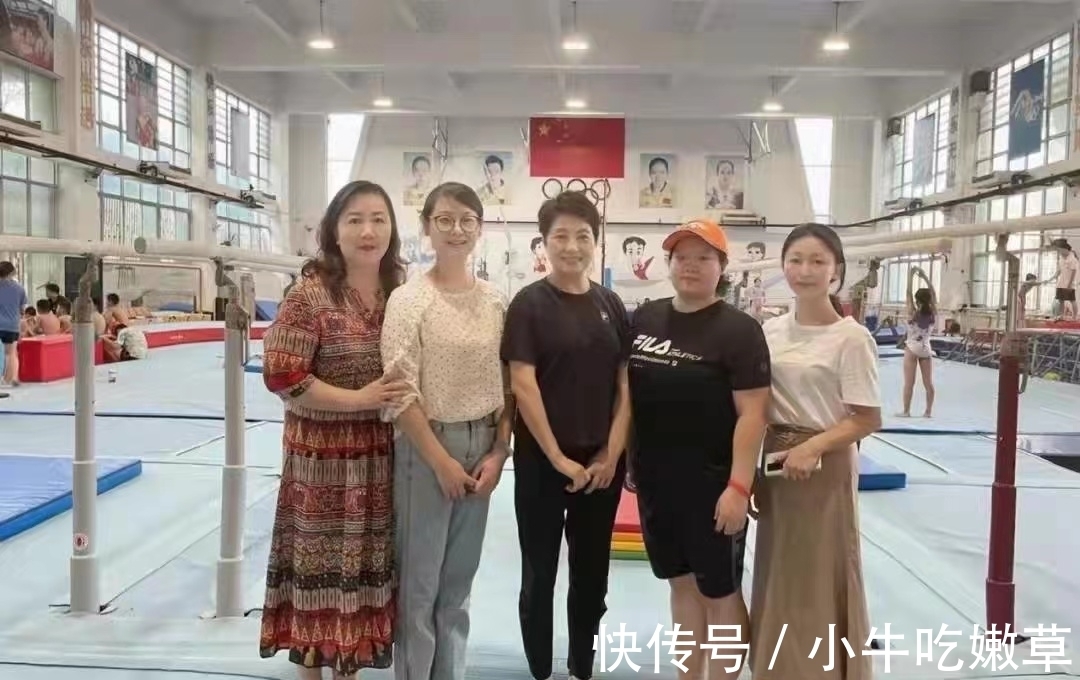 自由操|程菲近照曝光发福严重!退役后胖到200斤,33岁坐拥两套房仍单身