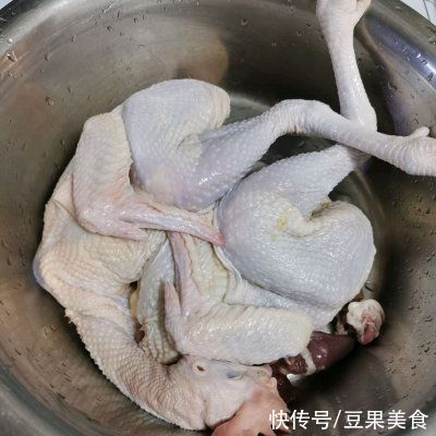 隔着屏幕都喊香,脆皮爆汁烤鸡的秘籍分享