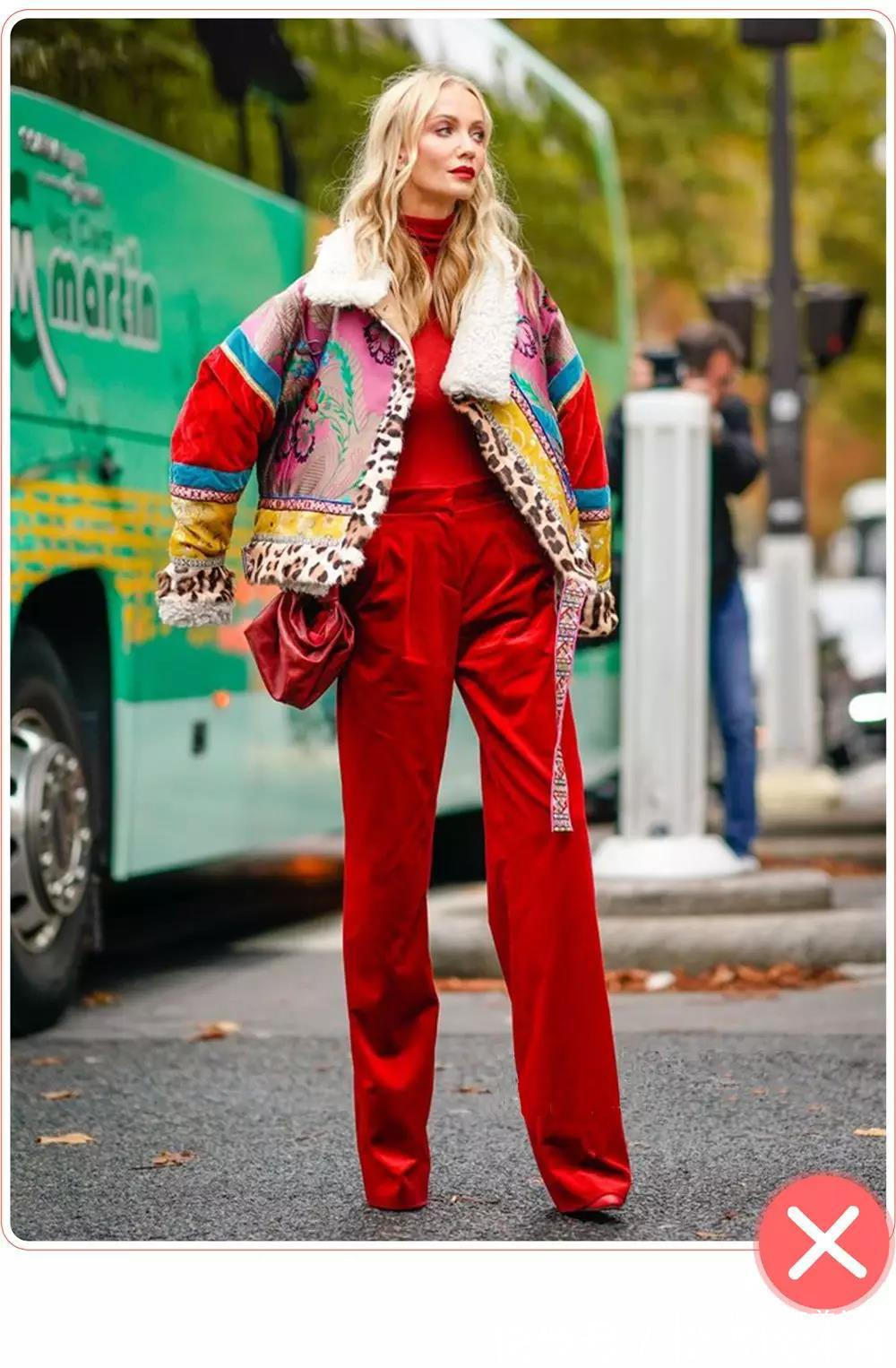 红+ 秋冬季,毛衣就买这4个“显白色”,高级不说还减龄,黄皮也能穿