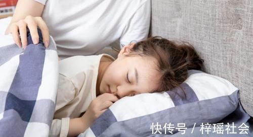 生病|三岁前,要培养娃“不吃二饭、不睡三觉”的习惯,以后才能少生病