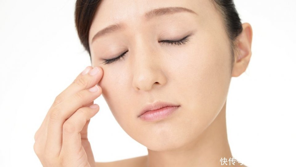 皮肤|护肤不能用力过猛,敏感肌要温和补水,5点教你避免踩雷