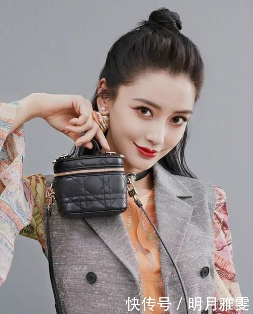 丸子头|马尾辫已经落伍了!2021年最流行这3款“扎发”,时髦显脸小