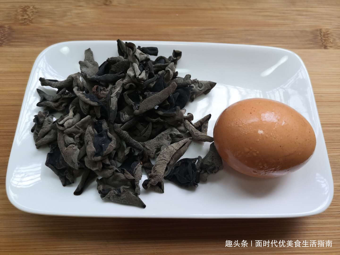 木耳新吃法,3分钟就出锅,咸香酥脆,比肉还好吃,饭店都吃不到