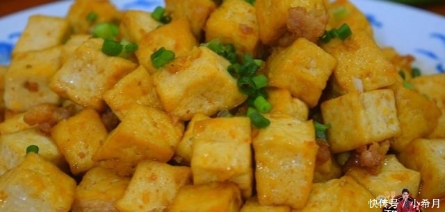 从不|我家豆腐从不炖着吃,不煎不煮,做法很简单,好吃极了