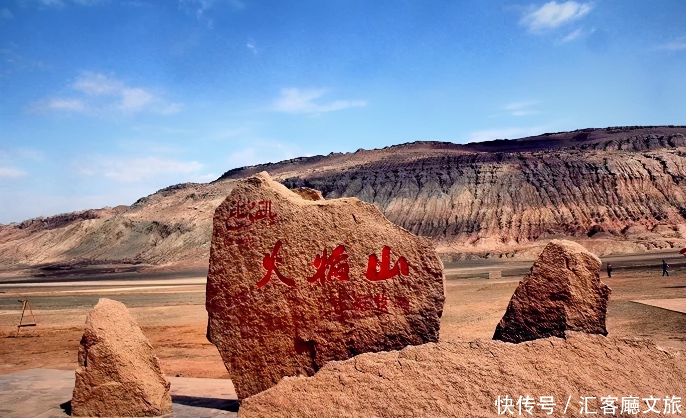 翻雪山穿沙漠，流连异域小镇，寻访新疆烂漫“花火”