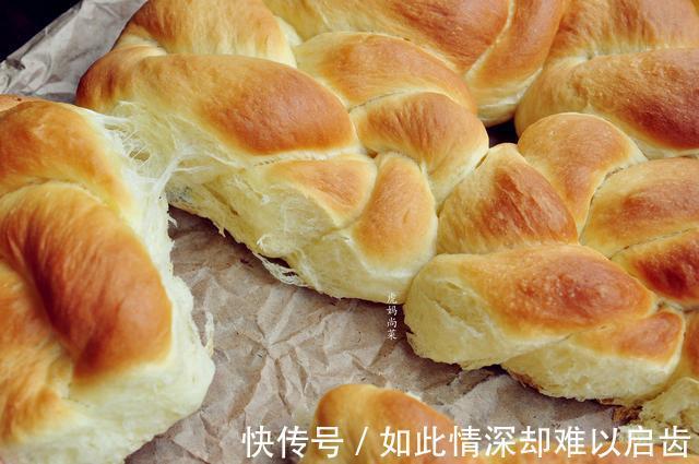 老式面包,放三天还香浓柔软,手撕着吃,配方很贵,适合家庭做