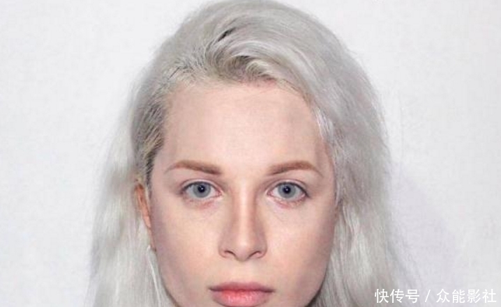 阿根廷一男子因痴迷于童话人物，竟花费240万整形成“精灵”