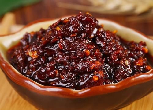  想吃香辣牛肉酱不用买，在家教你轻松做，烹饪简单，美味又解馋