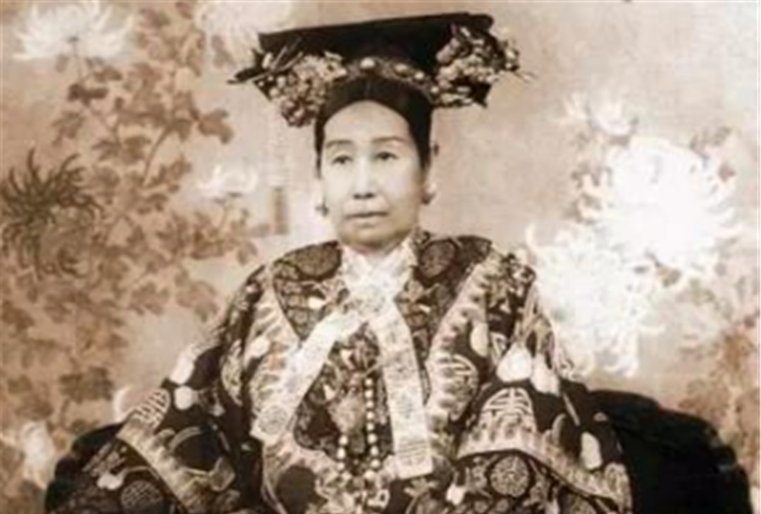 功大于过|慈禧凭一己之力延续了清朝数十年的寿命，那她是功大于过还是过大于功？