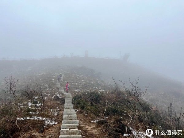 天净|梅岭印象3，天净湖最后一场冬雪，偶遇瀑布云