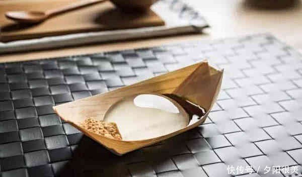 在中国“吃到吐”的食物,在国外,却成了奢侈品,取名雨滴蛋糕