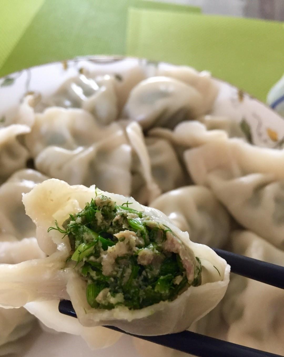 豆瓣酱|夏天吃饺子,韭菜靠边站,这个菜比韭菜还鲜美,水嫩又好吃