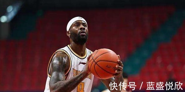 张春军|CBA大牌外援拒绝离队!期待证明自己 能否被名帅激活!