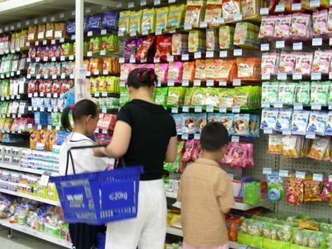 俩字|你还在给娃买这些“儿童食品”吗?加上俩字身价就涨,别再被割了