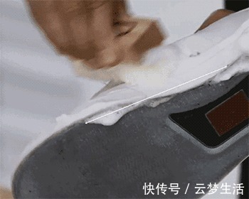 雪地靴|今天才知道,鞋子后面的“小尾巴”,还有这作用,后悔知道晚了