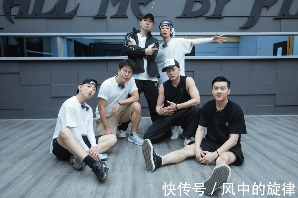 趙文卓|《披荊斬棘的哥哥》熱播，胡海泉、趙文卓、陳小春竟然聚會(huì)喝白酒