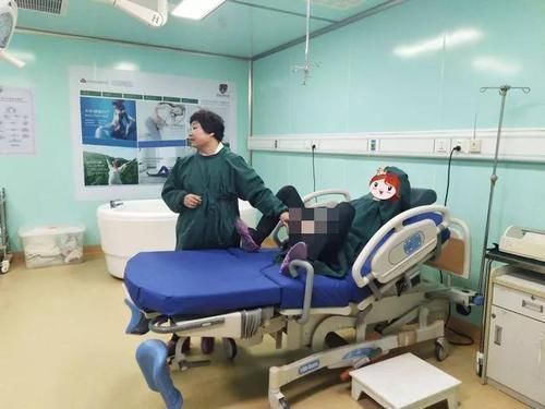 孕妇们|孕妇无麻醉直接剖宫产,医护人员含泪接生!女人才懂为母则刚