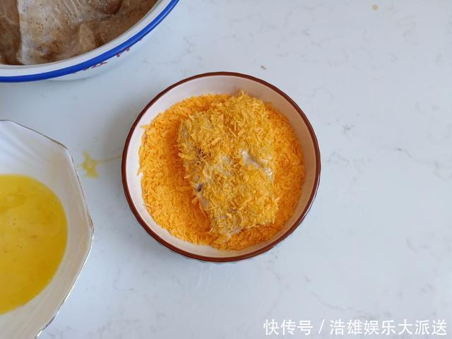  我家的极简晚餐，3个菜15分钟，好吃不贵又简单，吃得开心舒服