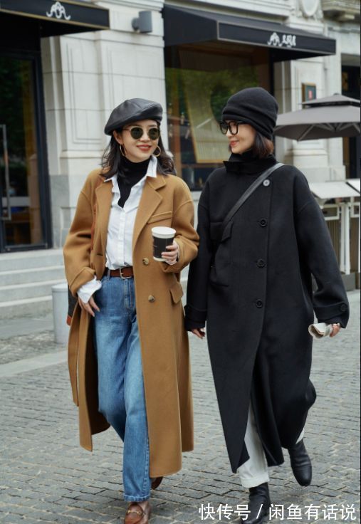 羽绒服|三木又和妈妈穿同款,用基础款打造“无龄感”穿搭,高级又显气质