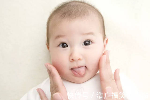 围嘴|宝宝长牙碰上秋天,皮肤长口水疹怎么办?妈妈勤快护理为上策