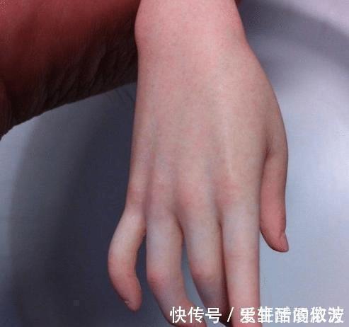 大神|感叹能够做出如此逼真的手办时,看到工匠的手,直接秒懂