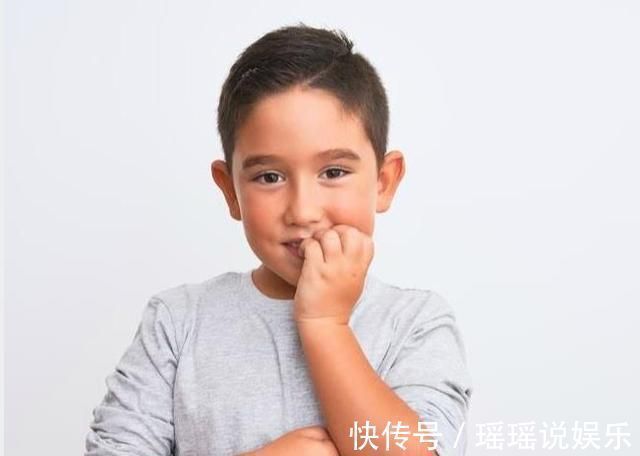 指甲垢|研究发现：爱咬指甲的孩子，都逃不过这5种结局！