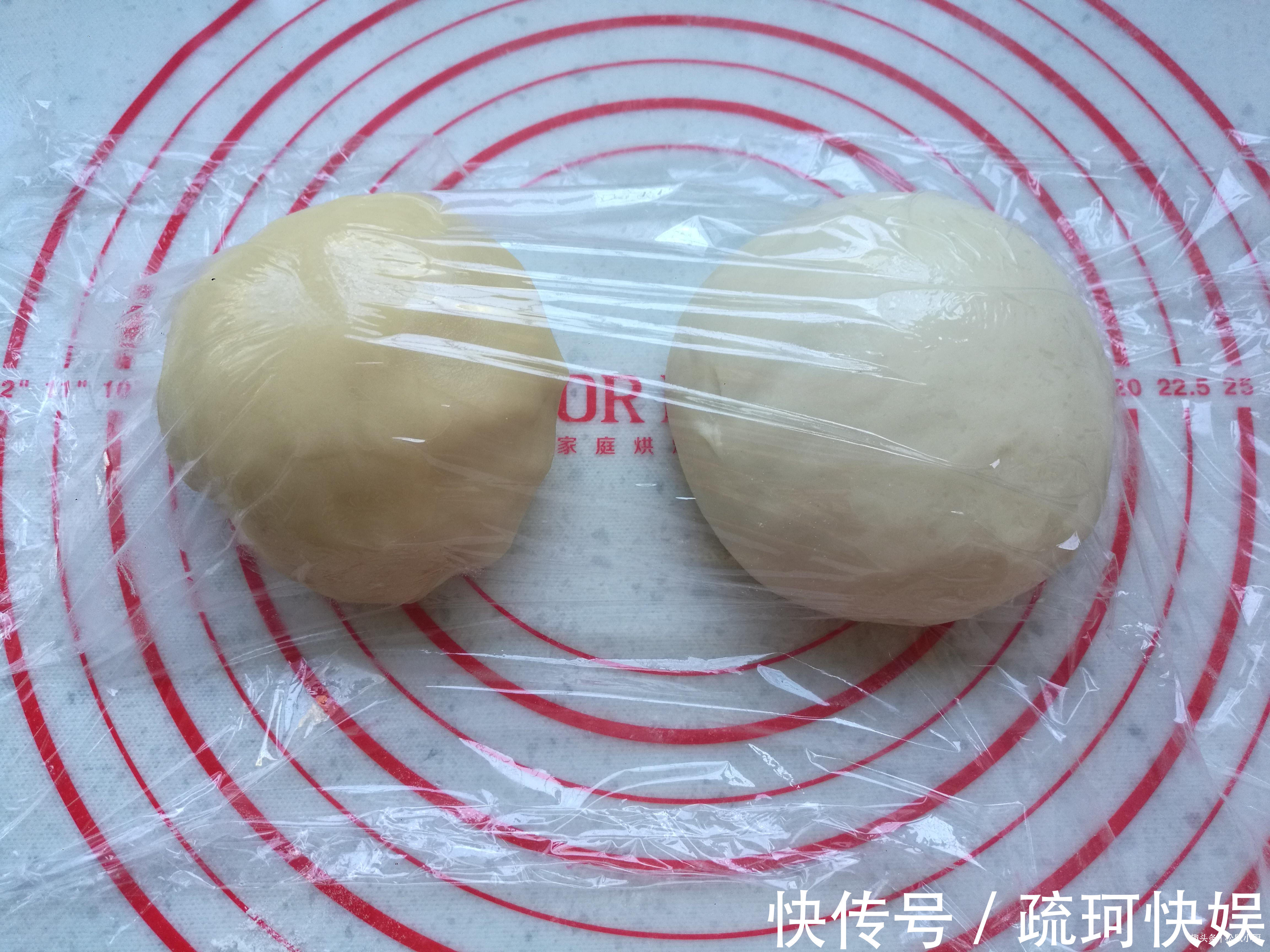 面团|家里有电饼铛吗来做个红豆酥吧，一碰就掉渣，比烤箱版还好吃