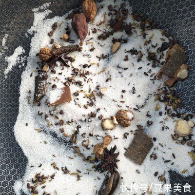 最靠谱最好吃最详细的腊肉 家庭版做法！零失败