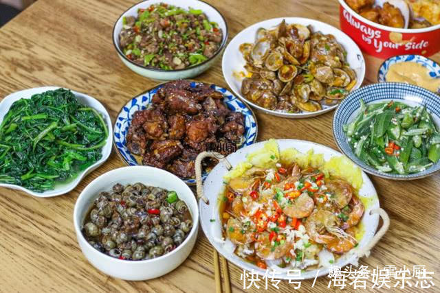 雷小厨|弟一家来做客,我做了7个菜花了一百多块钱,大伙都吃嗨了