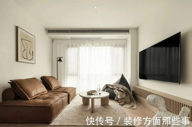 开放式|82㎡现代简约丨入户飘窗变卡座,开放式餐厨厅布局绝了