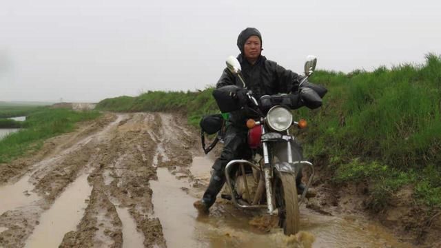 国庆我在岗：他们坚守鄱阳湖护候鸟平安|读图 | 老陶