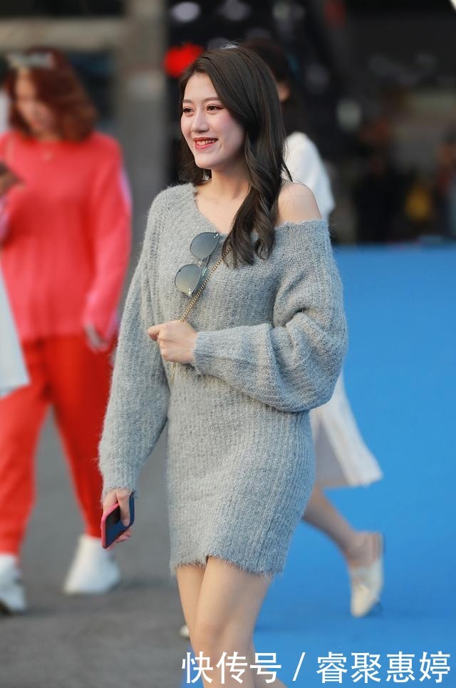 如何选择春裙呢?试着织一件毛衣,保暖修身,充满活力