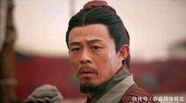 成语|周瑜首创一成语，指出曹操致命弱点，刘备依然忐忑不安