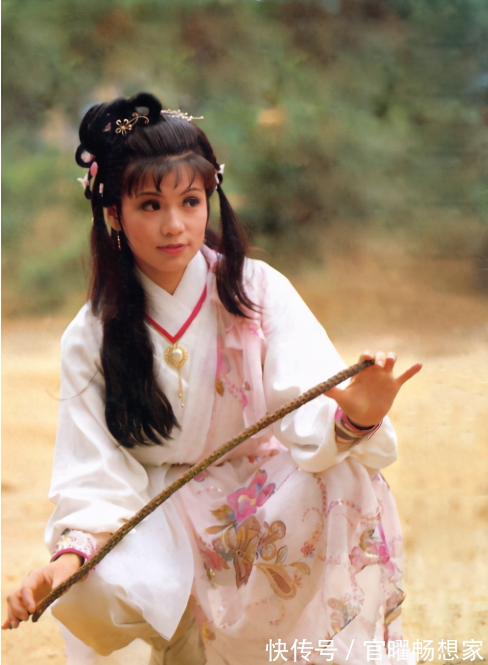 林依晨#5个版本的黄蓉,本以为翁美玲足够经典,但她却深得金庸喜爱