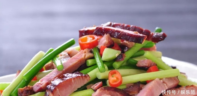 茼蒿炒腊肉,荤素搭配,营养加倍