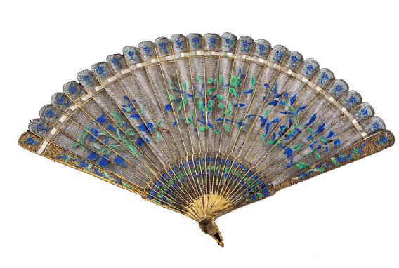 500年前的一把中国折扇,如何让一个意大利女人成为法国皇后