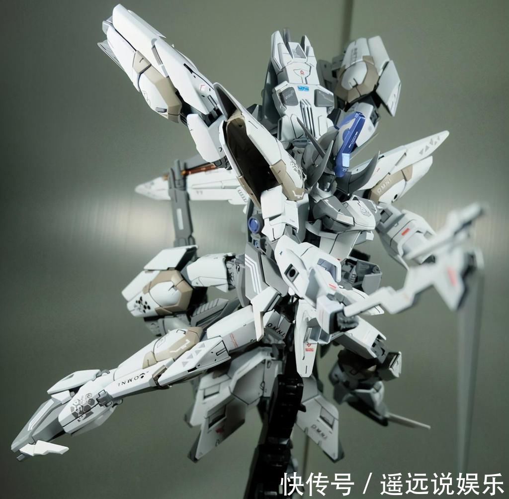 高达seed|模玩控:1:100比例可变形蜘蛛,白色圣盾高达模型