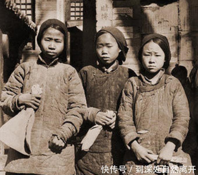 满清|晚清女性老照片满清贵妇、青楼女子、末代皇后、小脚妇女!