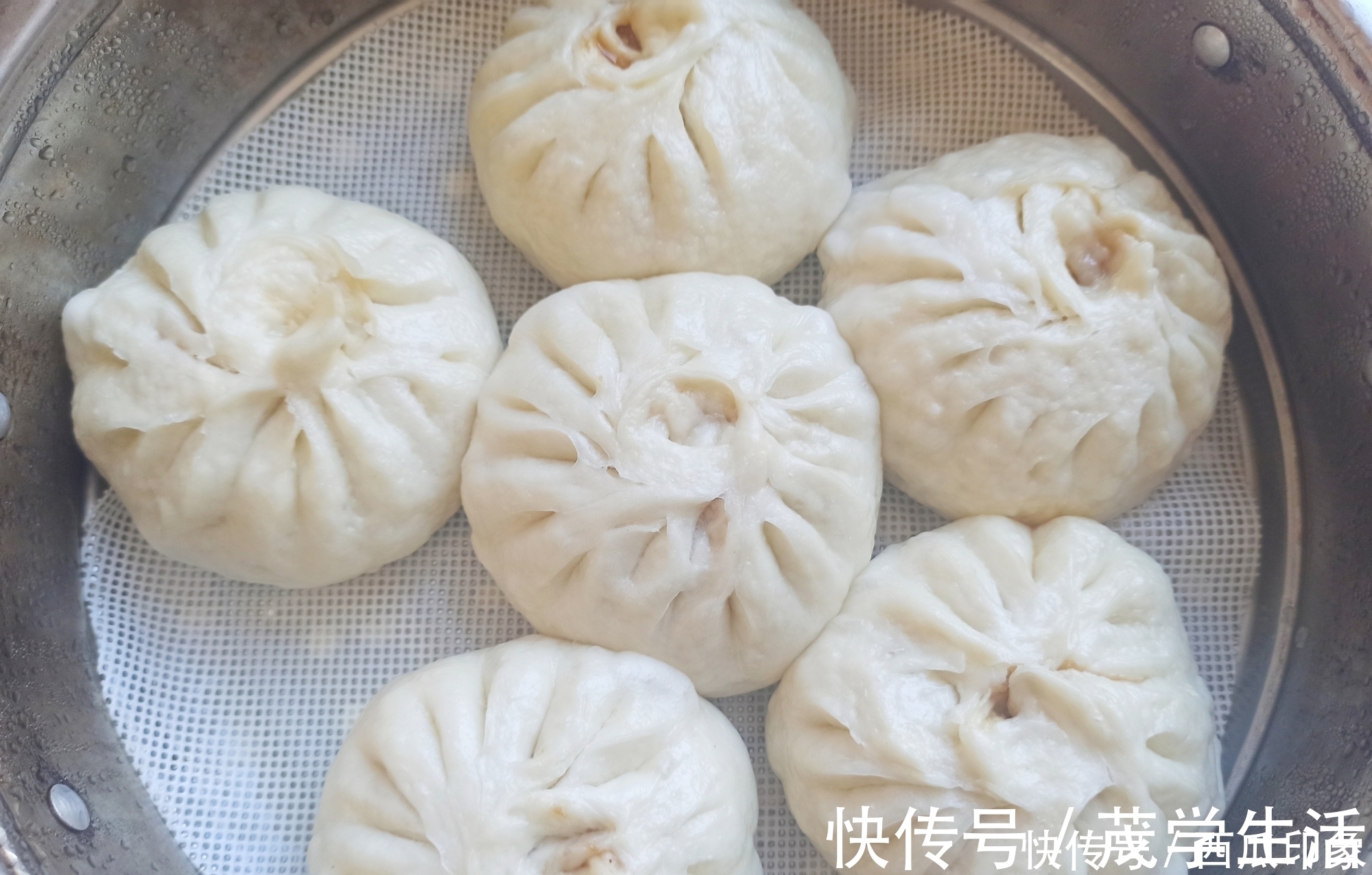 怎样把面快速发满盆?除了酵母粉,再加2样东西,包子馒头特好吃