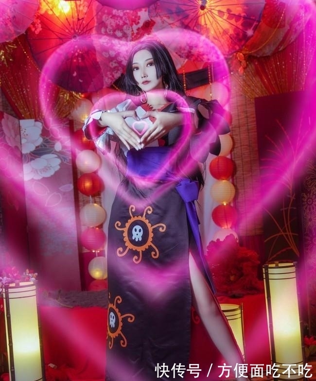 真人cos|七夕来临真人女帝Cos为大家带来丘比特之箭