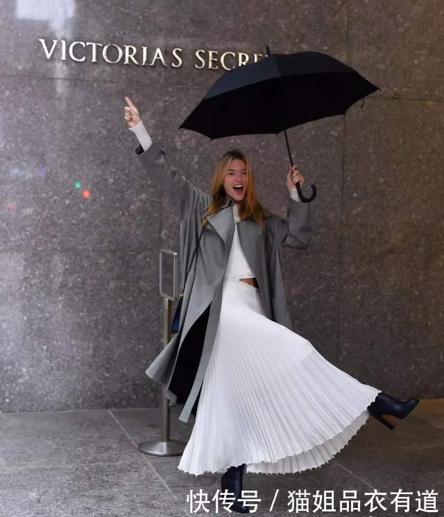 女人|30+女人别总穿黑白,高级灰时尚风来袭,这才是冬日必备