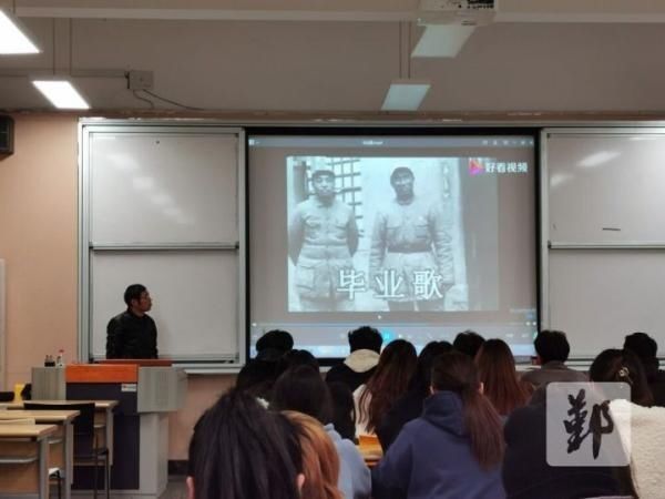  文艺|“鄞铃”文艺微党课宣讲团送课进高校[图]