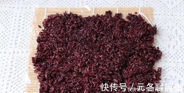 紫米饭团|减脂期一直最爱吃的主食，无油低脂，饱腹感十足，做一个能吃一天
