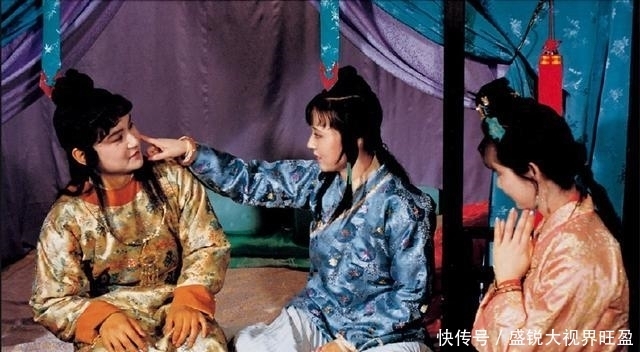 凤姐|凤姐与平儿谈论贾府后事, 王熙凤说了一句不可思议的话!