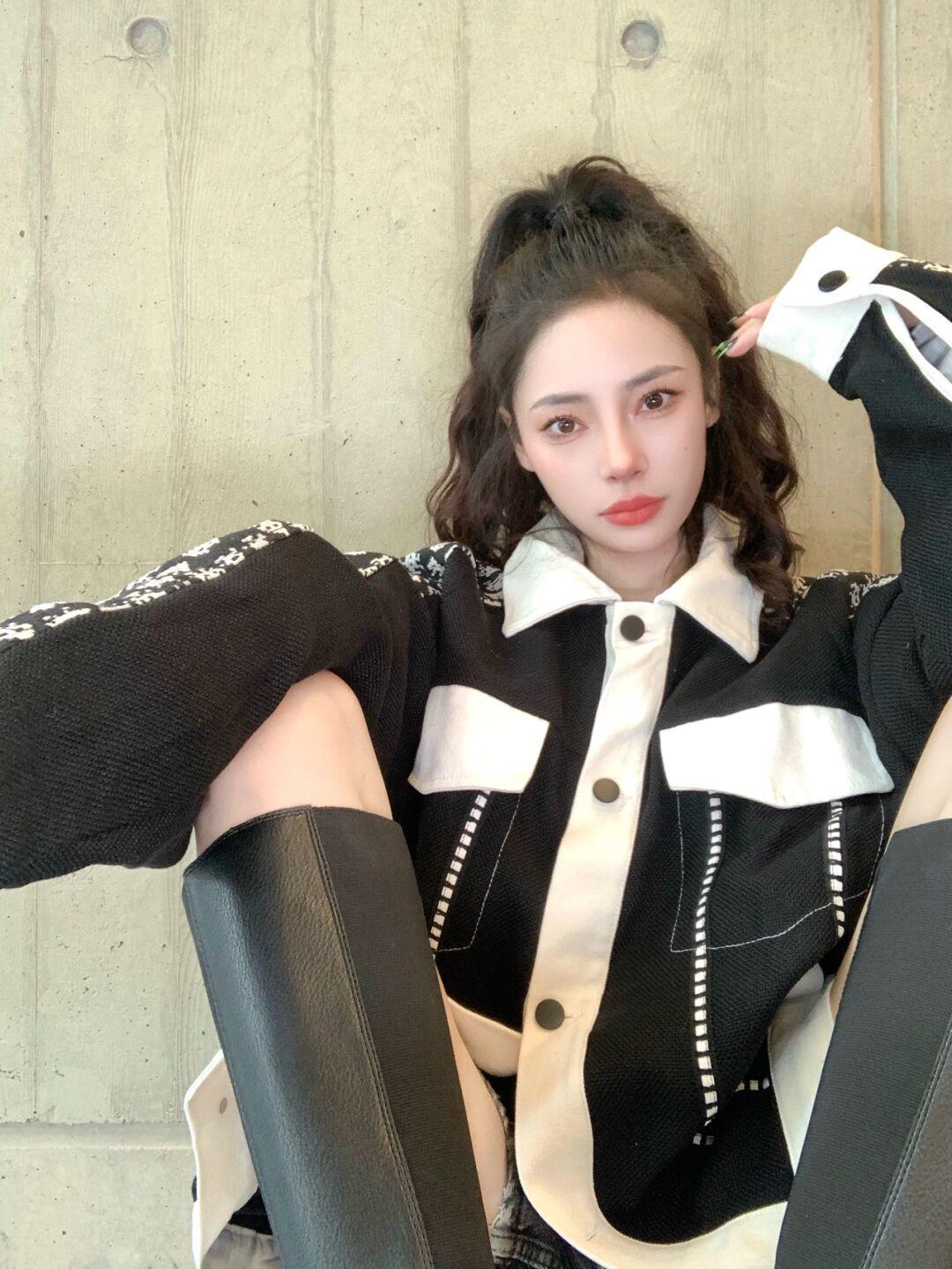 千鸟格|谁说黑白灰只能单调?掌握这几个搭配思路,基础色也能穿出高级感