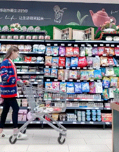 |搞笑GIF趣图:今天点了一道大盘鸡,感觉吃的好亏