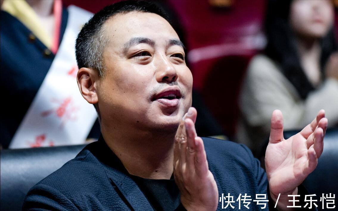 孙颖莎|跌出前10！人气王刘诗雯世界排名下滑严重，她会退役并转型吗？